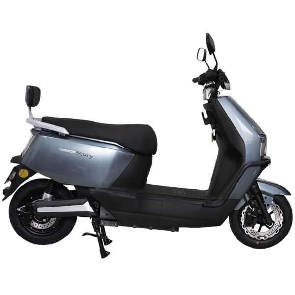 Moto Q5