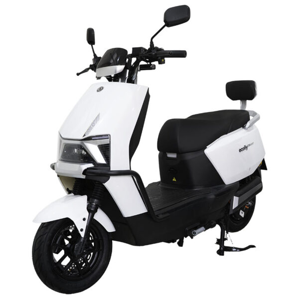 Moto Q5